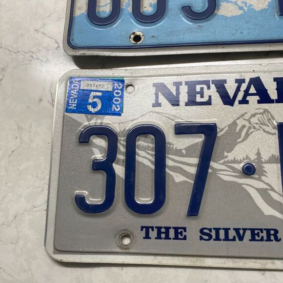 US State American State Nevada & Washington Motor Vehicle License Plate Lot of 2 - Picture 3 of 8
